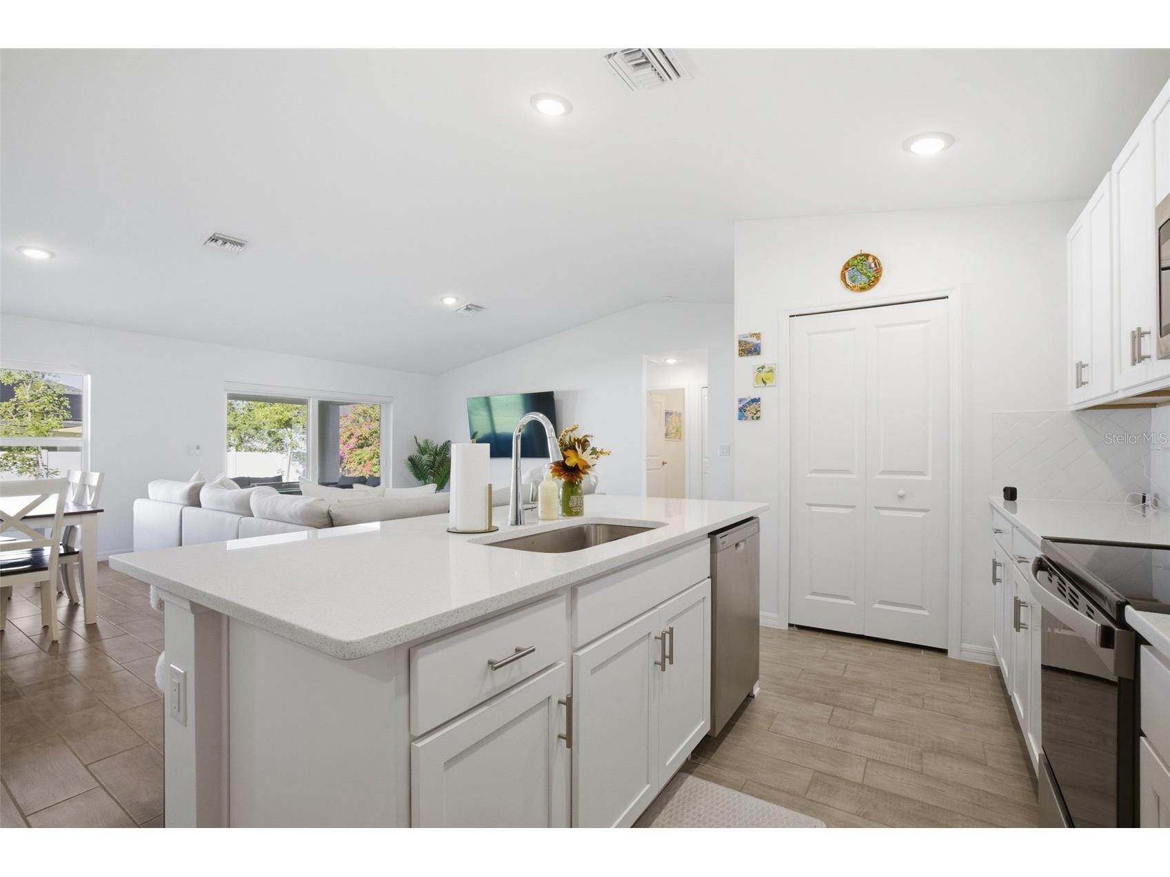 1910 NW 27th Place Cape Coral FL 33993 C7520060 image12
