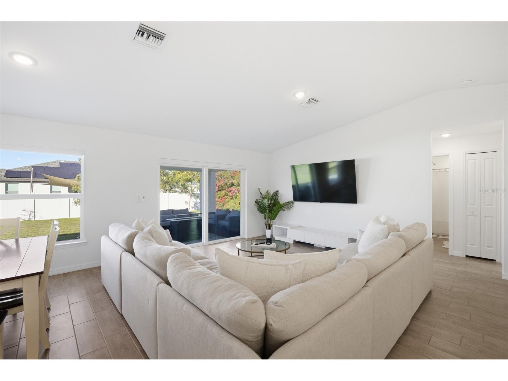 1910 NW 27th Place Cape Coral FL 33993 C7520060 image9