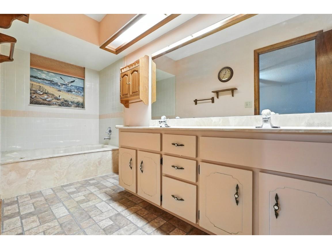 1910 Pine Tree Drive Edgewater FL 32141 NS1085212 image12