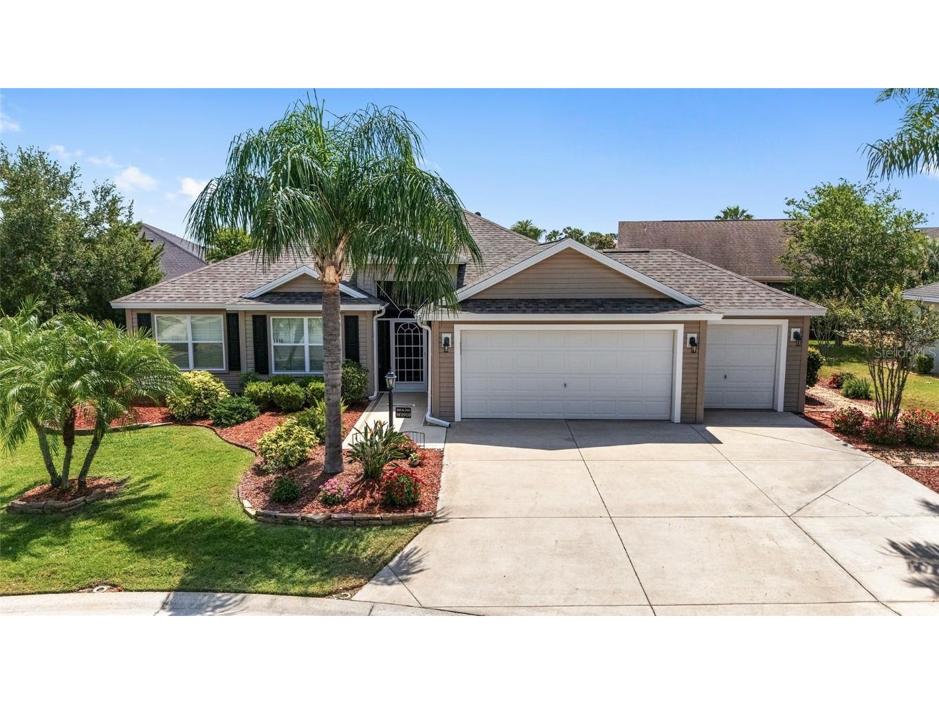 1910 Quiet Oak Court The Villages FL 32162 G5097418 image1