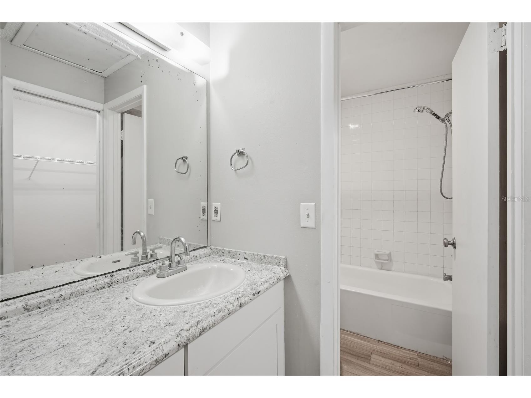 1910 W Sligh Avenue #E102 Tampa FL 33604 TB8527348 image22