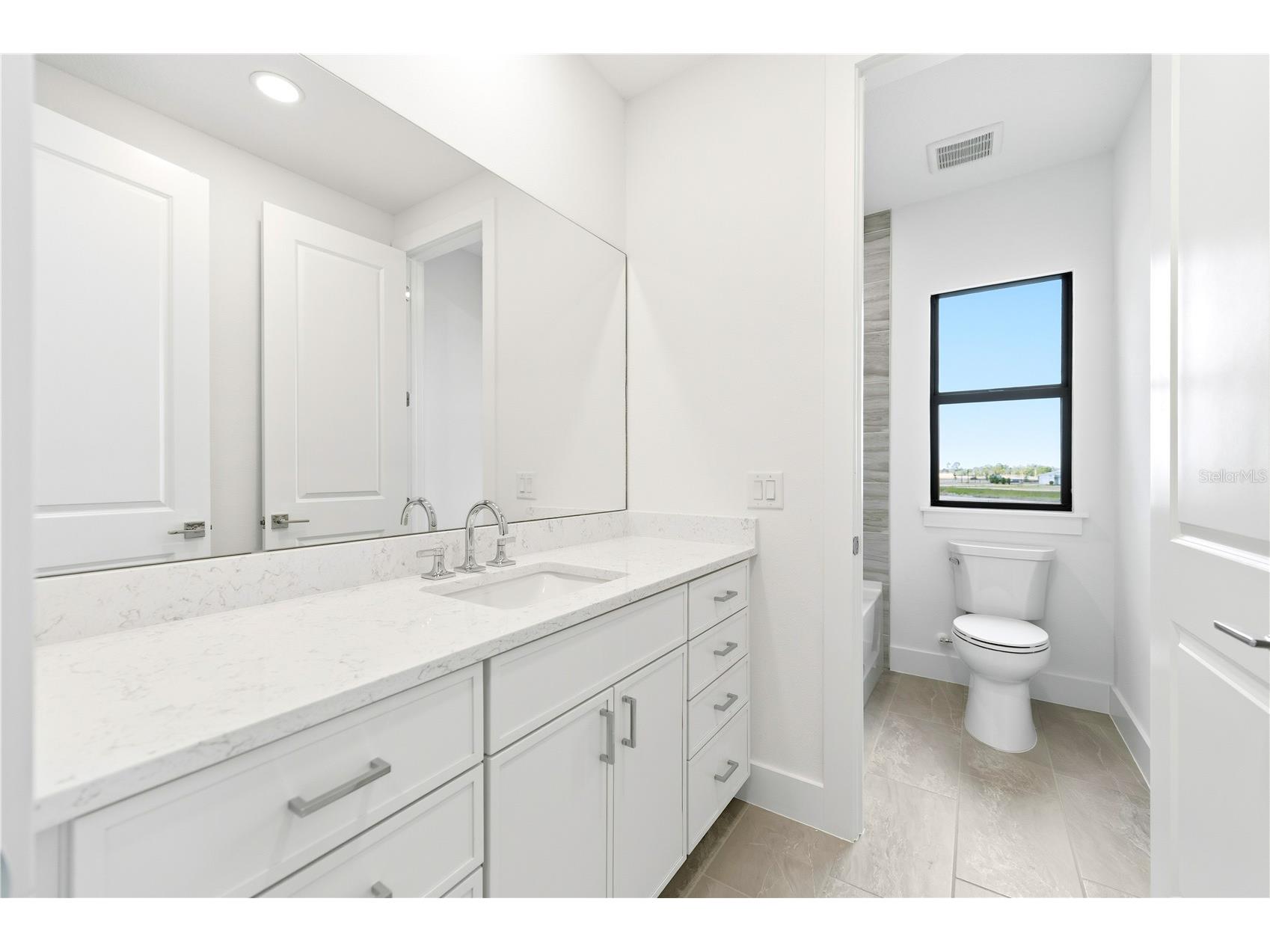 19102 Roble Court Venice FL 34293 A4673909 image25