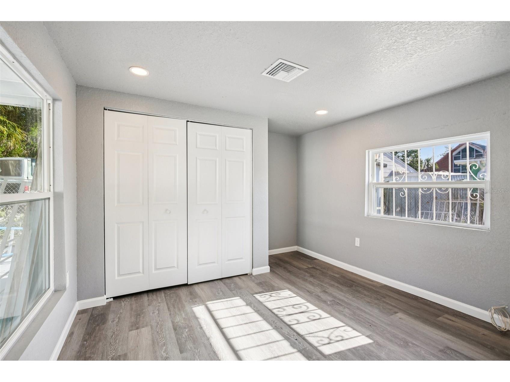 1911 22nd Avenue S Saint Petersburg FL 33712 TB8499200 image6