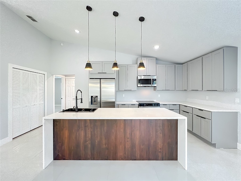 1911 Academy Street NE Palm Bay FL 32905 O6360441 image10