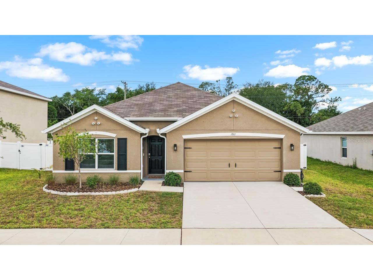 1911 Blue Stream Street Ruskin FL 33570 TB8510377 image1