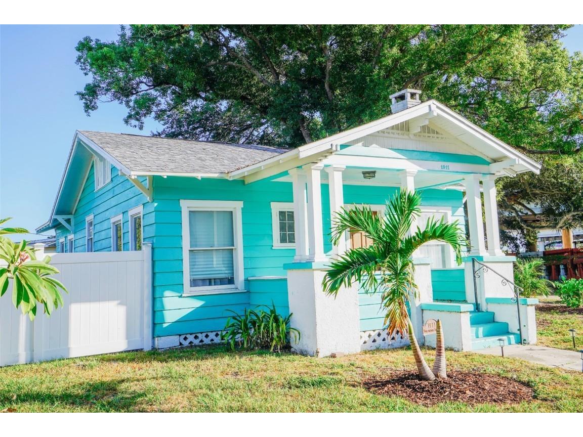 1911 Burlington Avenue N Saint Petersburg FL 33713 U8220241 image1