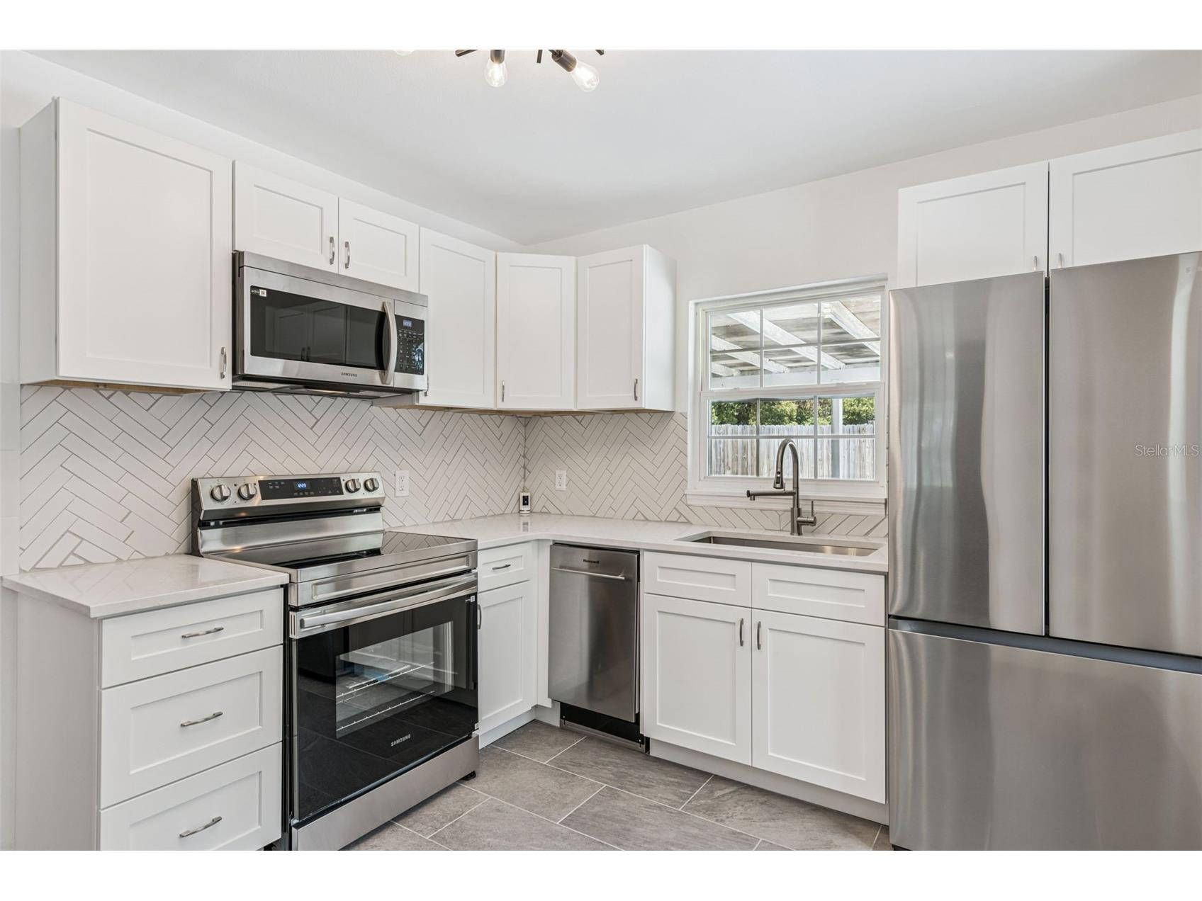 1911 Canton Street Orlando FL 32803 O6396373 image6