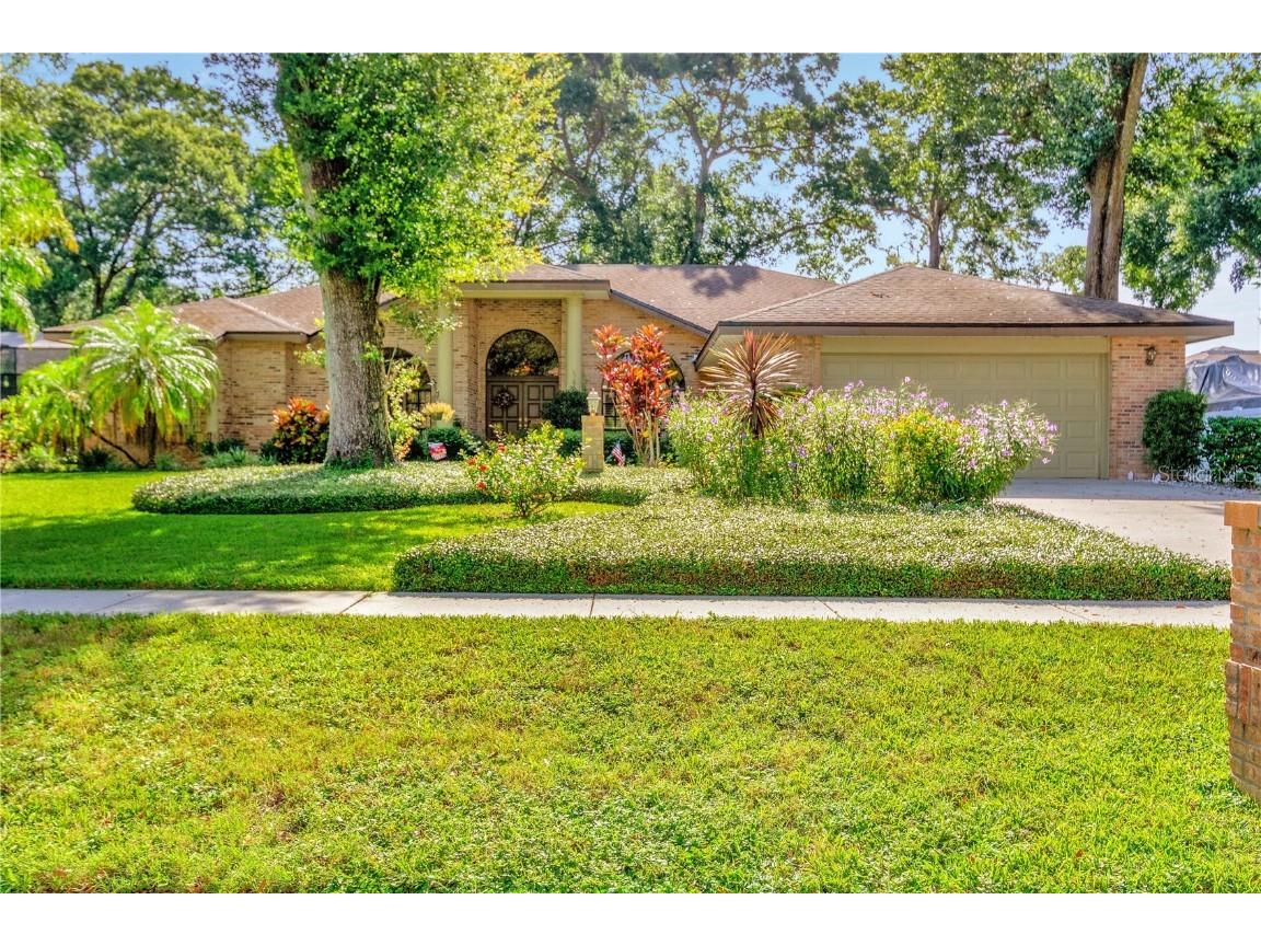 1911 Cimmaron Run Drive Valrico FL 33594 T3393039 image1