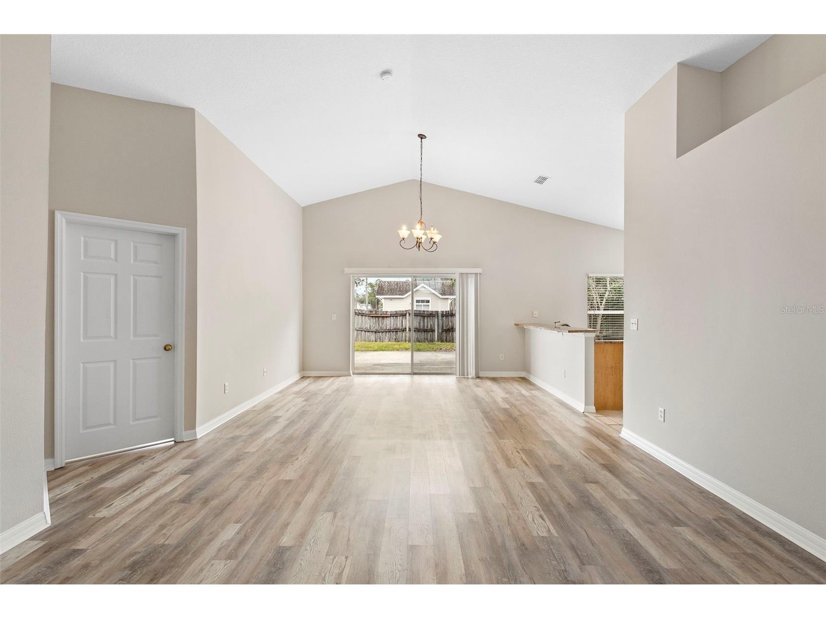 1911 Colonial Woods Boulevard Orlando FL 32826 O6371434 image4