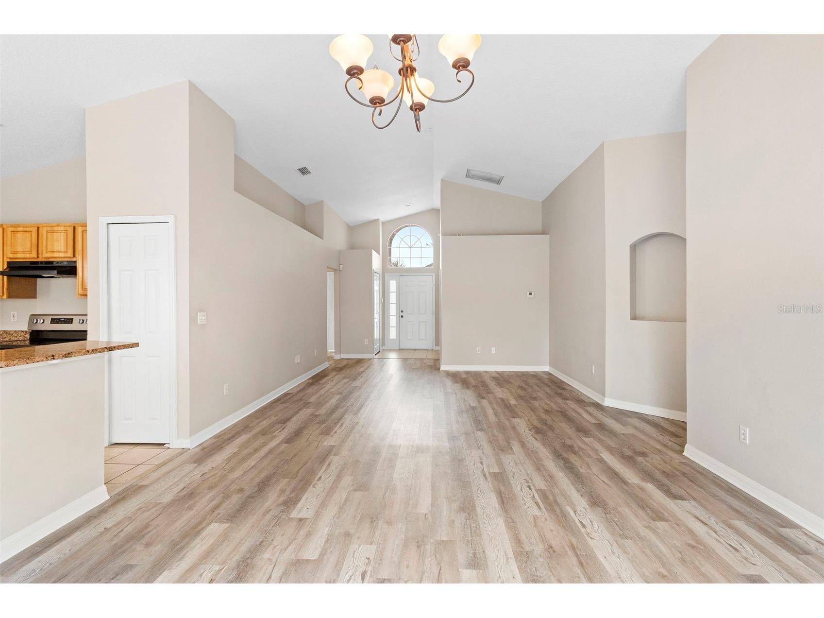 1911 Colonial Woods Boulevard Orlando FL 32826 O6371434 image8