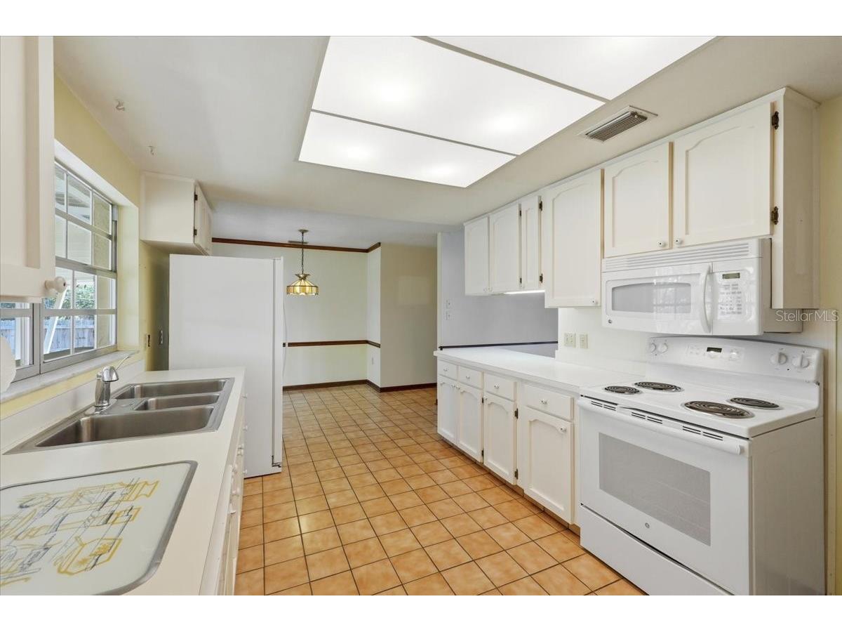 1911 Michelle Lane Lakeland FL 33813 A4689818 image13