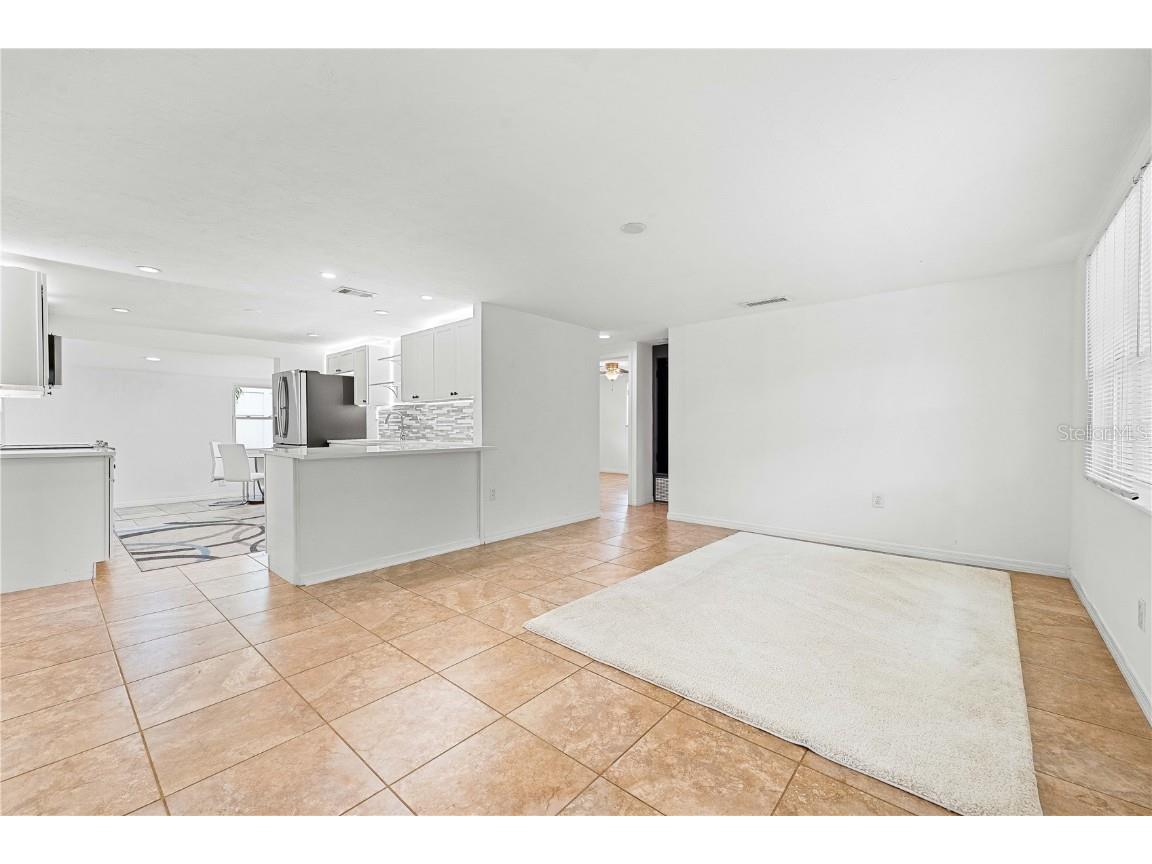 1911 Upper Beechwood Avenue Sarasota FL 34231 A4663604 image17