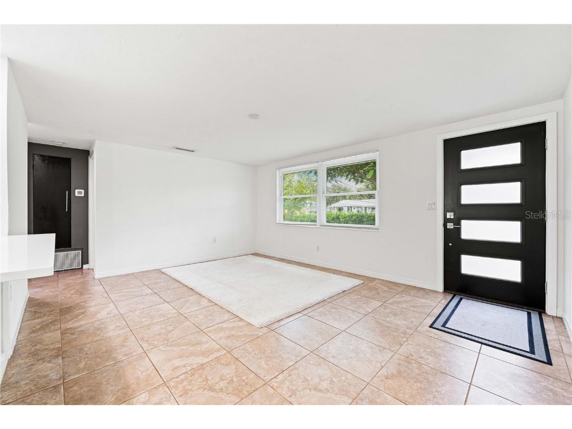 1911 Upper Beechwood Avenue Sarasota FL 34231 A4663604 image18