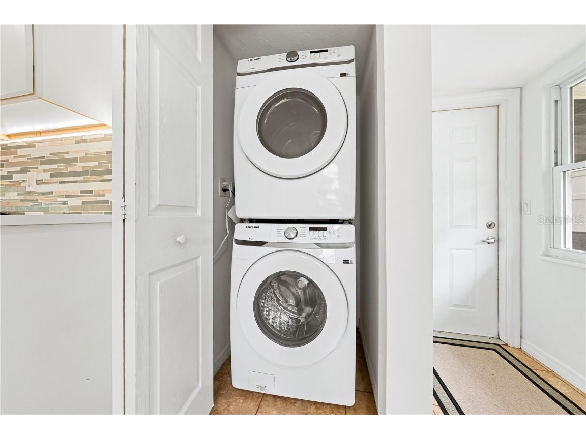 1911 Upper Beechwood Avenue Sarasota FL 34231 A4663604 image35