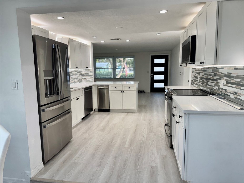 1911 Upper Beechwood Avenue Sarasota FL 34231 A4663604 image5