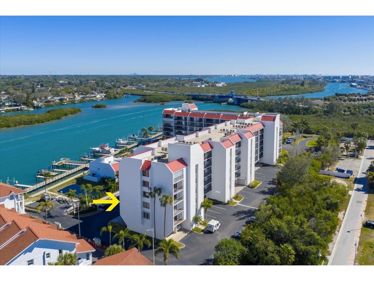 19111 Vista Bay Drive #202 Indian Shores FL 33785 TB8473437 image1