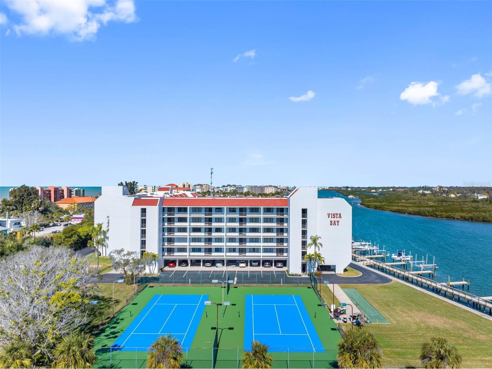 19111 Vista Bay Drive #204 Indian Shores FL 33785 - INTRACOASTAL TB8488636 image11