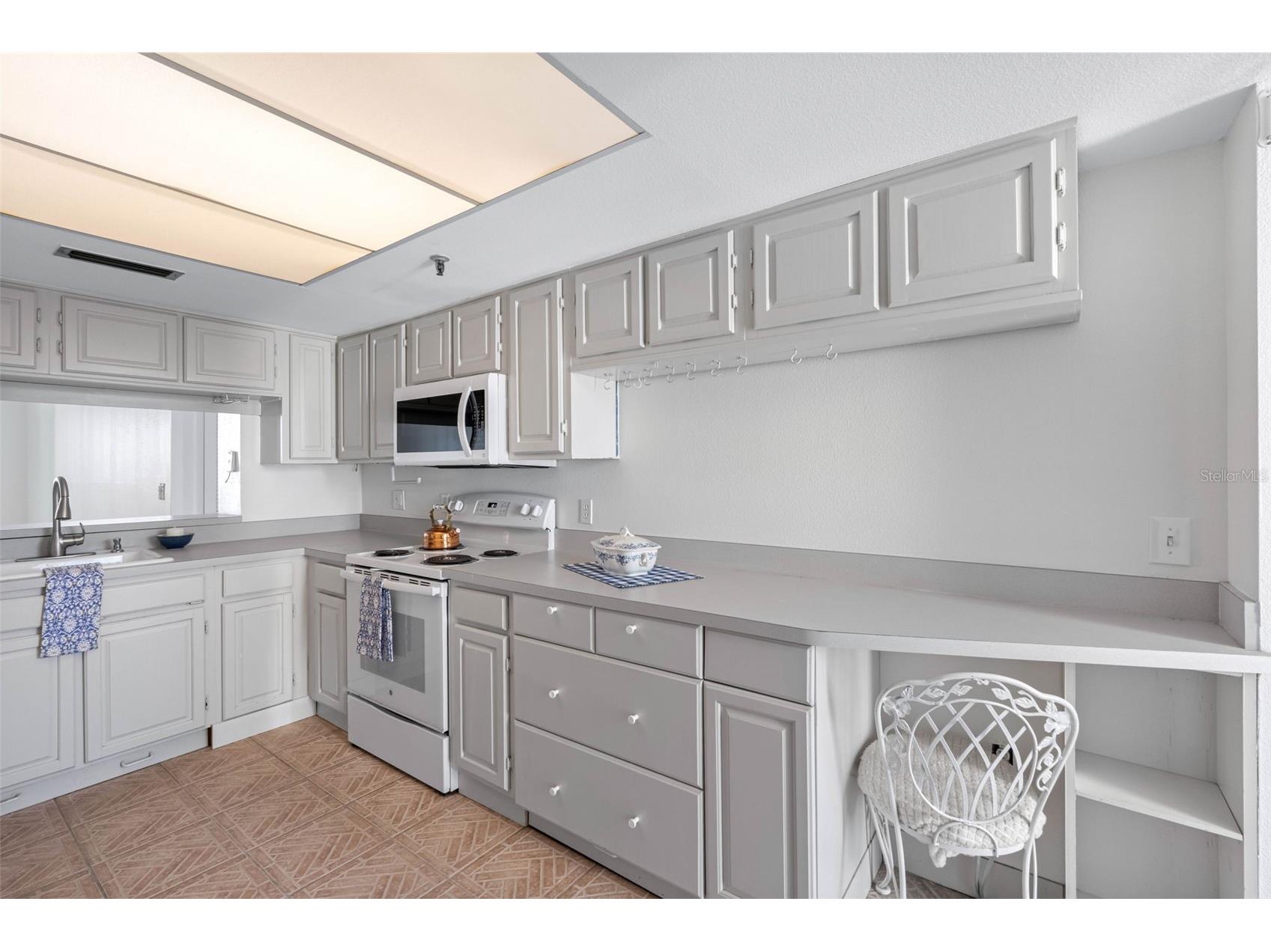 19111 Vista Bay Drive #204 Indian Shores FL 33785 - INTRACOASTAL TB8488636 image26