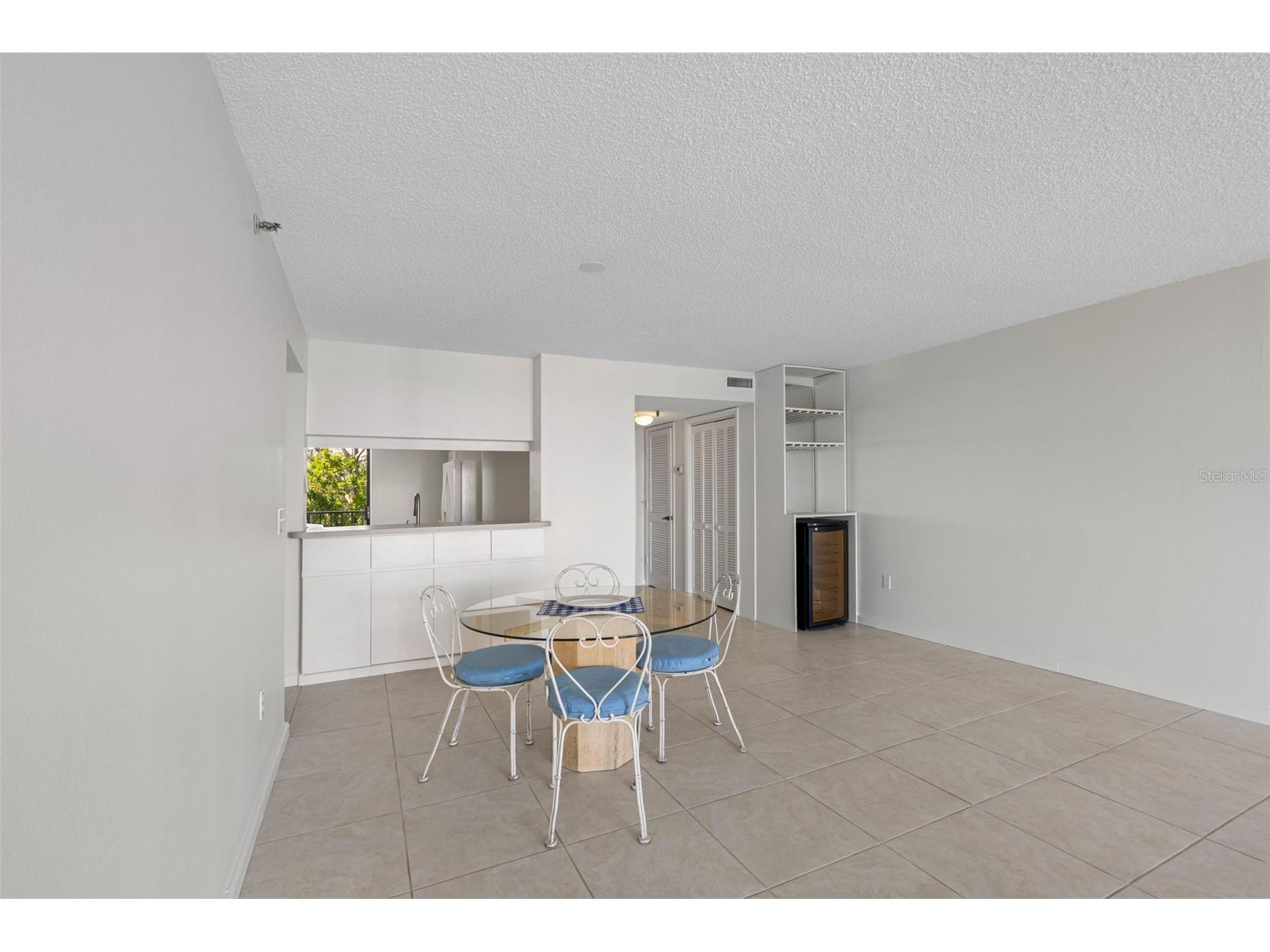 19111 Vista Bay Drive #204 Indian Shores FL 33785 - INTRACOASTAL TB8488636 image3