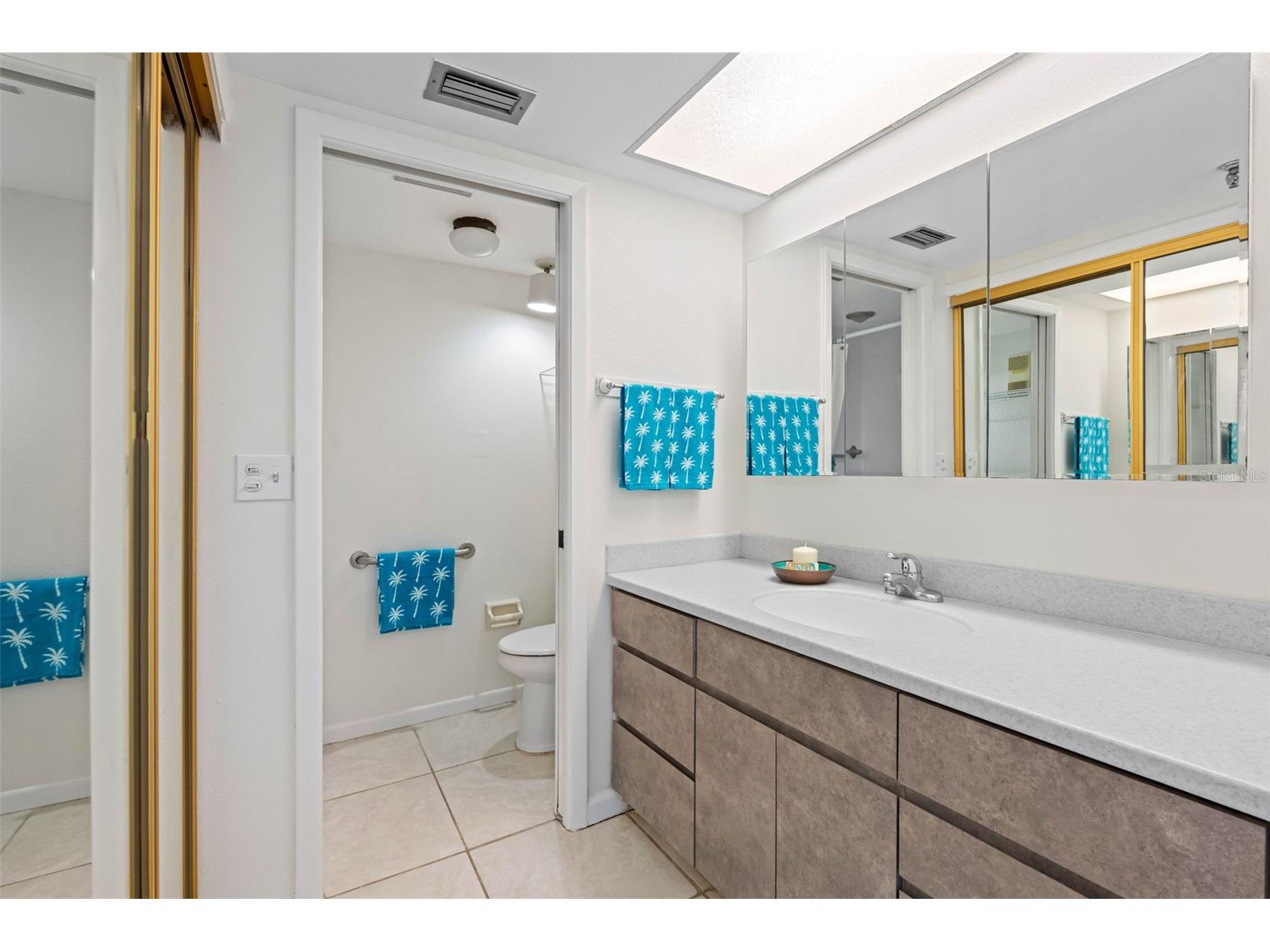 19111 Vista Bay Drive #204 Indian Shores FL 33785 - INTRACOASTAL TB8488636 image40