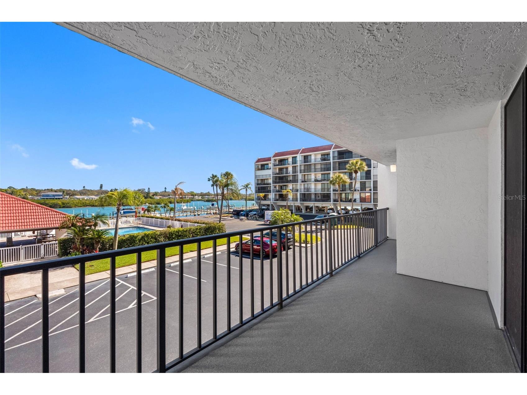 19111 Vista Bay Drive #204 Indian Shores FL 33785 - INTRACOASTAL TB8488636 image7