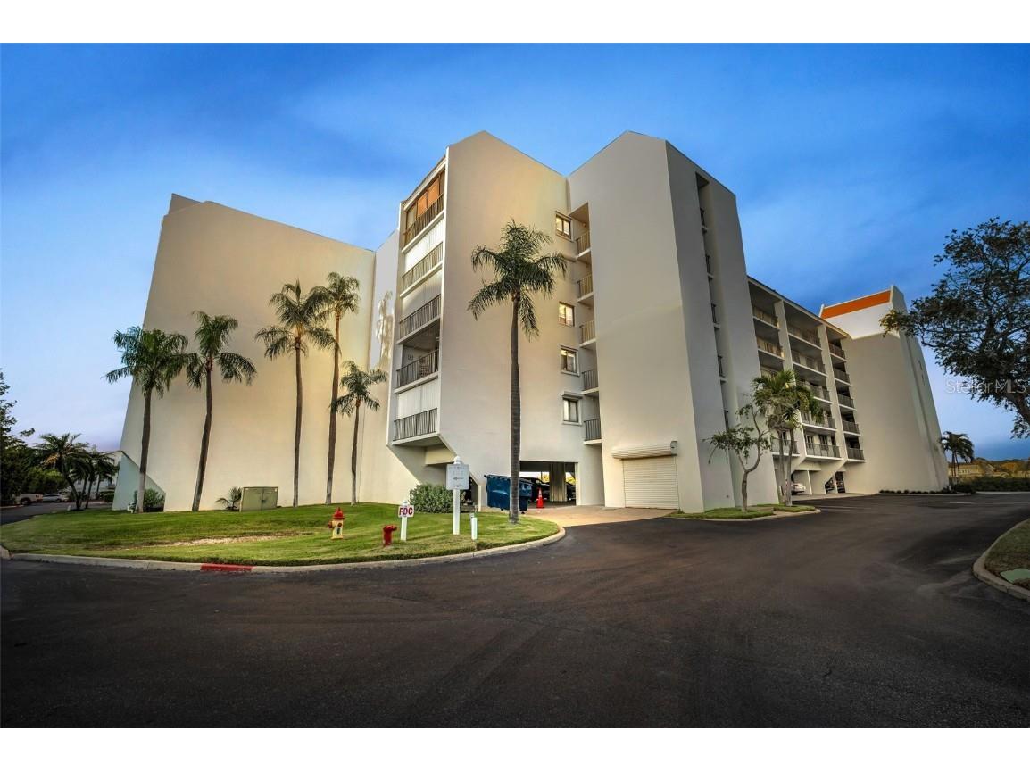 19111 Vista Bay Drive #211 Indian Shores FL 33785 - INTRACOASTAL WATERWAY TB8449336 image1