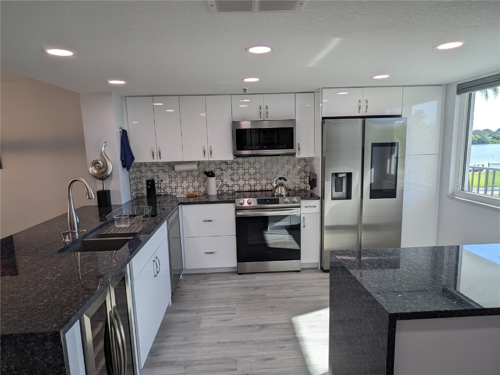 19111 Vista Bay Drive #212 Indian Shores FL 33785 TB8442529 image11