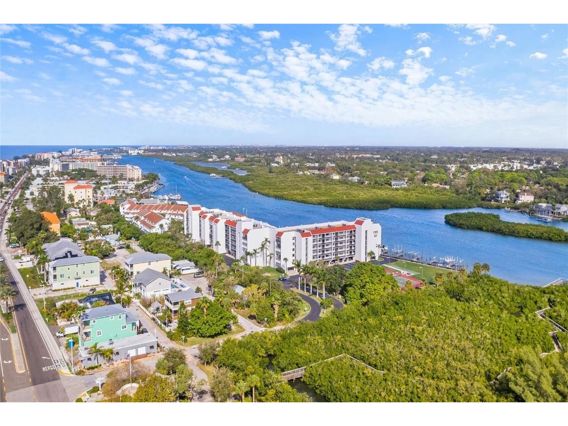 19111 Vista Bay Drive #212 Indian Shores FL 33785 TB8442529 image3