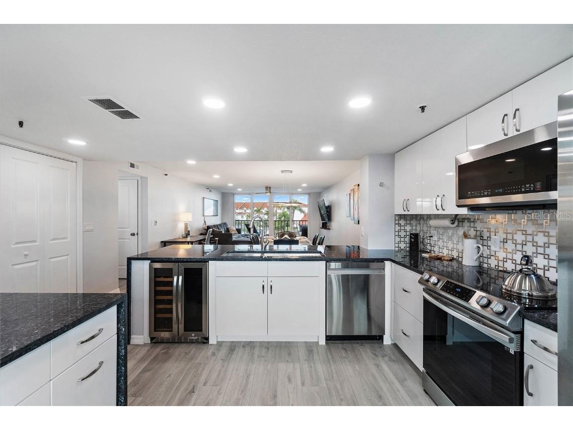 19111 Vista Bay Drive #212 Indian Shores FL 33785 TB8442529 image6