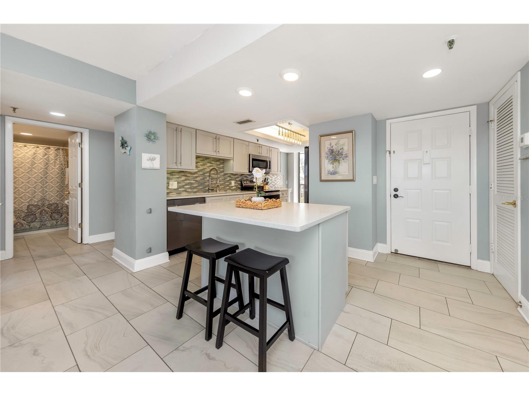 19111 Vista Bay Drive #304 Indian Shores FL 33785 TB8469842 image4