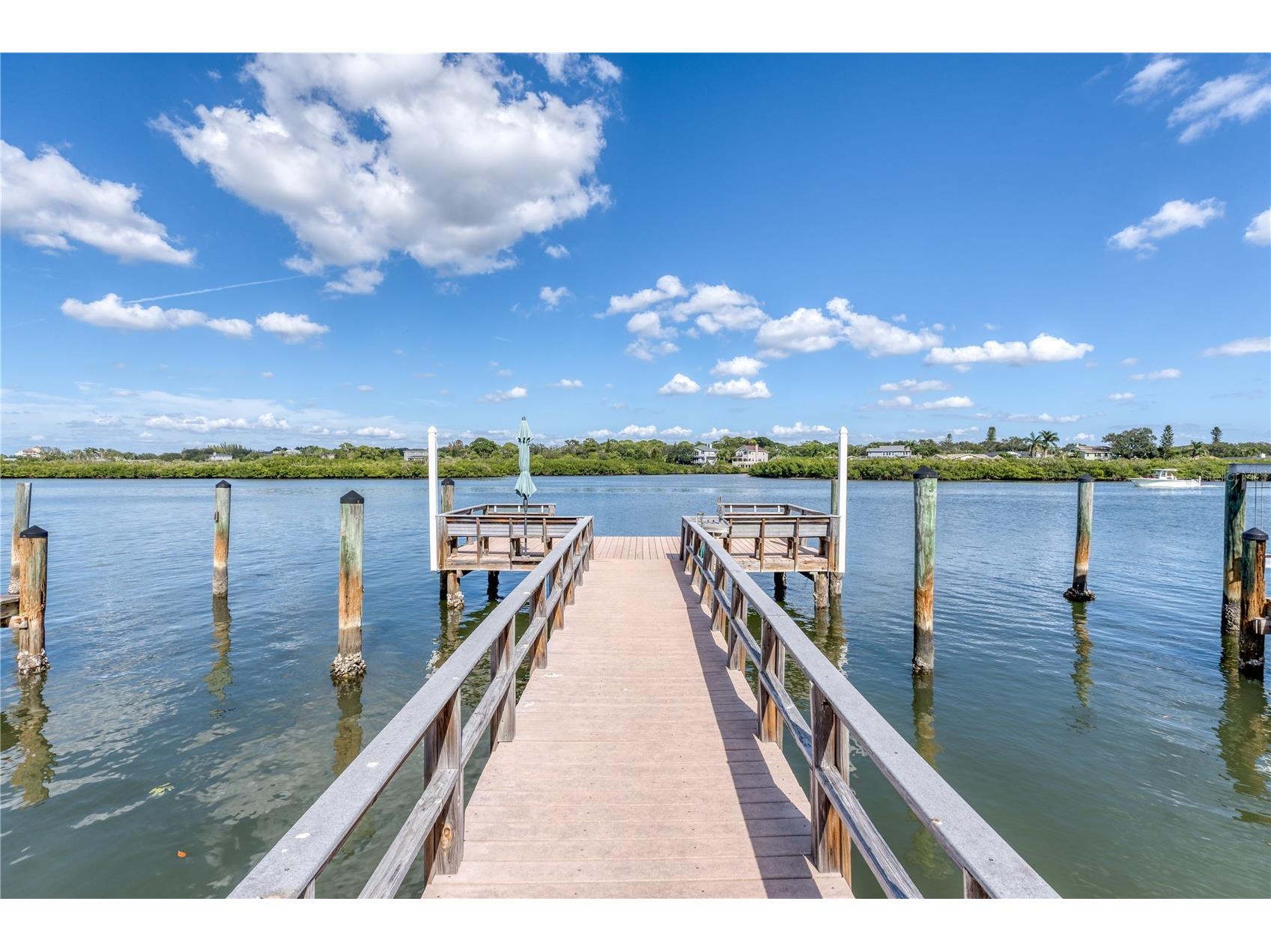 19111 Vista Bay Drive #510 Indian Shores FL 33785 W7882537 image25