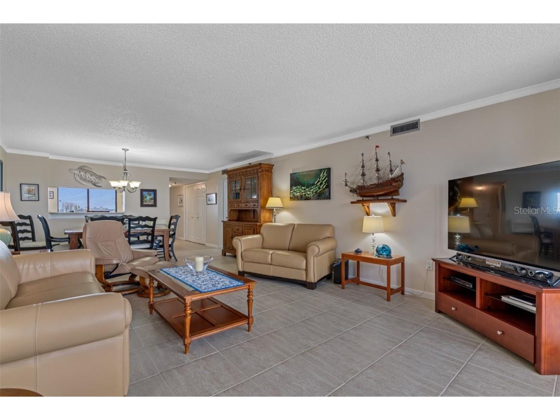 19111 Vista Bay Drive #612 Indian Shores FL 33785 U8192233 image2