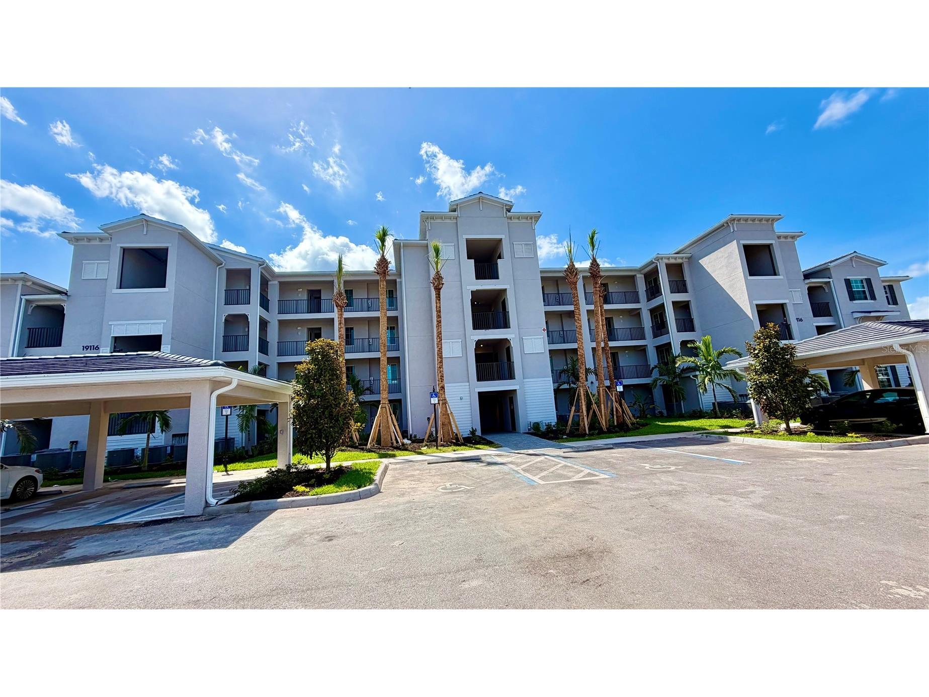 19116 Scallop Loop #104 Lakewood Ranch FL 34211 A4695645 image1