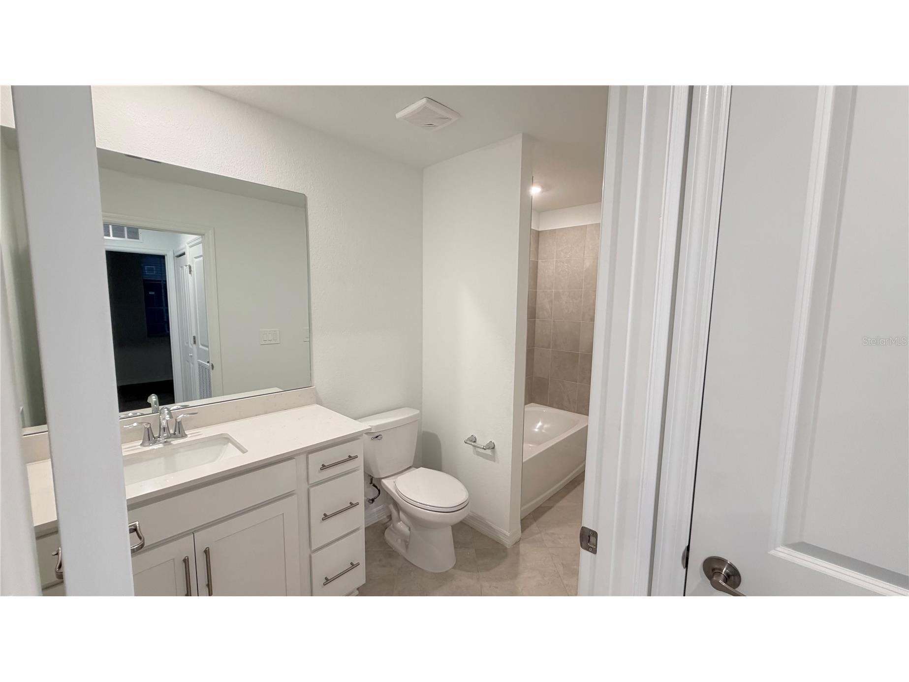 19116 Scallop Loop #104 Lakewood Ranch FL 34211 A4695645 image13