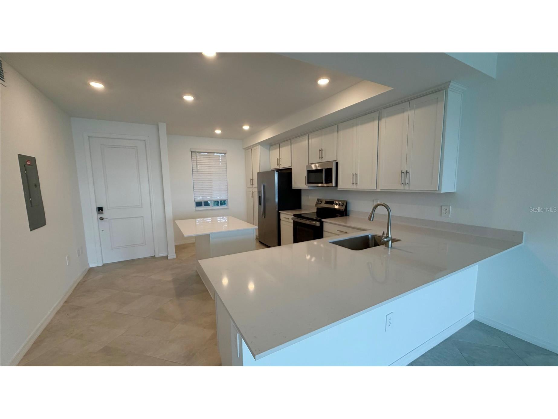 19116 Scallop Loop #104 Lakewood Ranch FL 34211 A4695645 image3