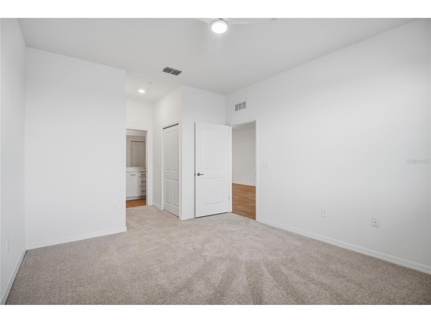 19116 Scallop Loop #403 Lakewood Ranch FL 34211 A4695656 image17