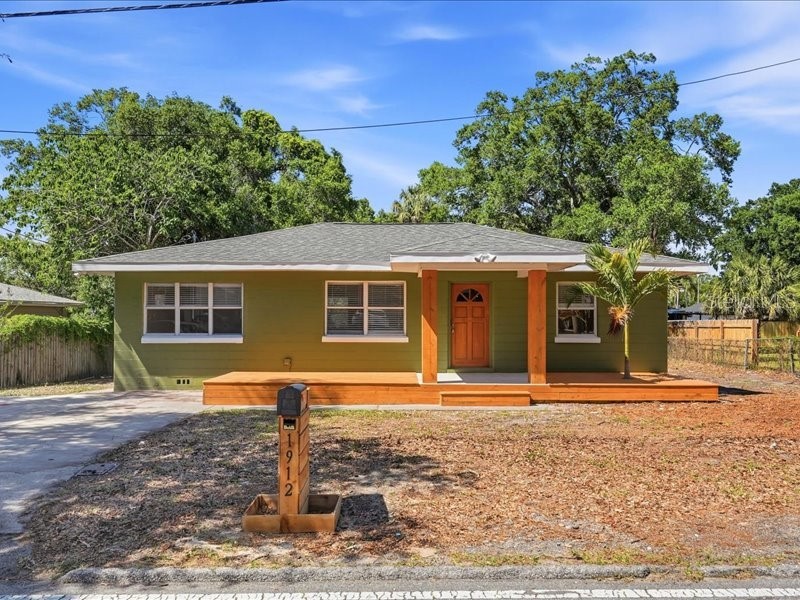 1912 E Hanna Avenue Tampa FL 33610 TB8500931 image1