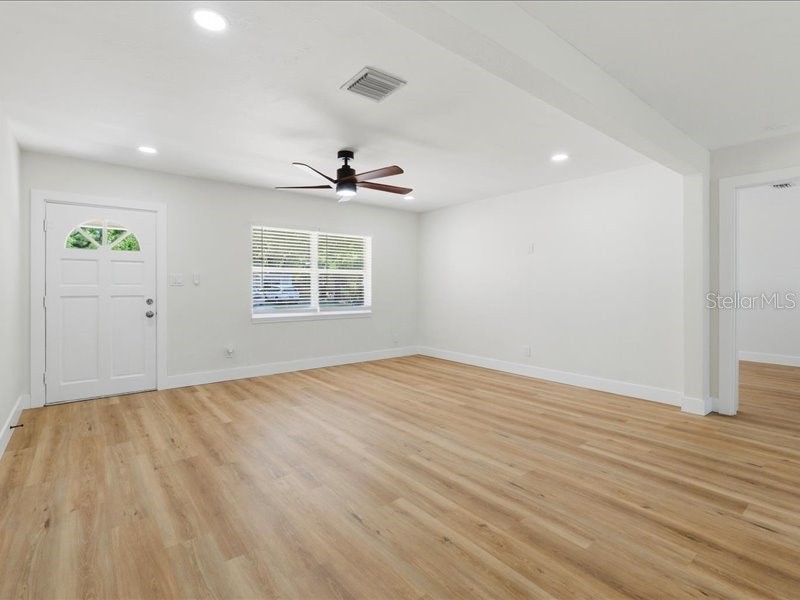 1912 E Hanna Avenue Tampa FL 33610 TB8500931 image5