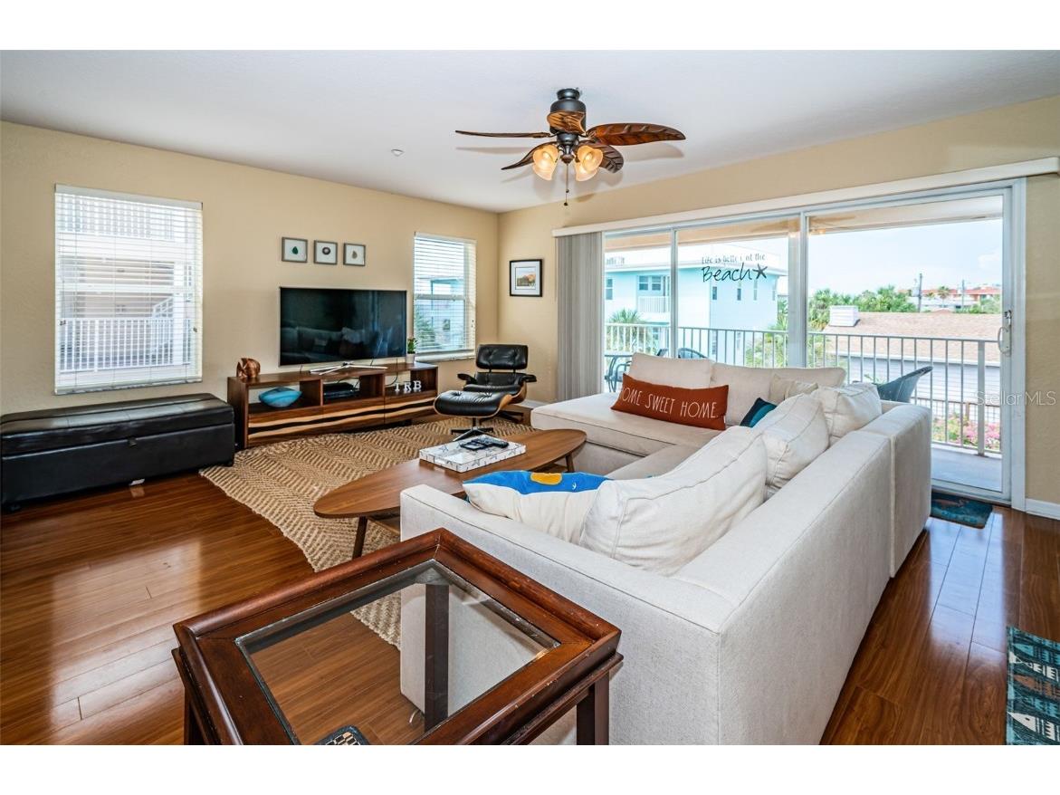 1912 Gulf Boulevard #305 Indian Rocks Beach FL 33785 - GULF OF MEXICO TB8381969 image1