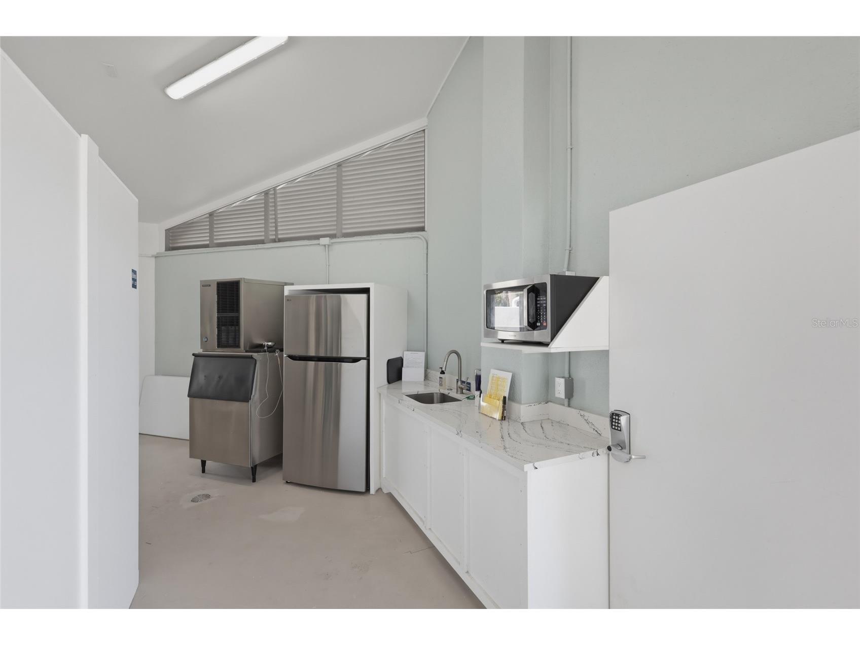1912 Harbourside Drive #604 Longboat Key FL 34228 A4683819 image63