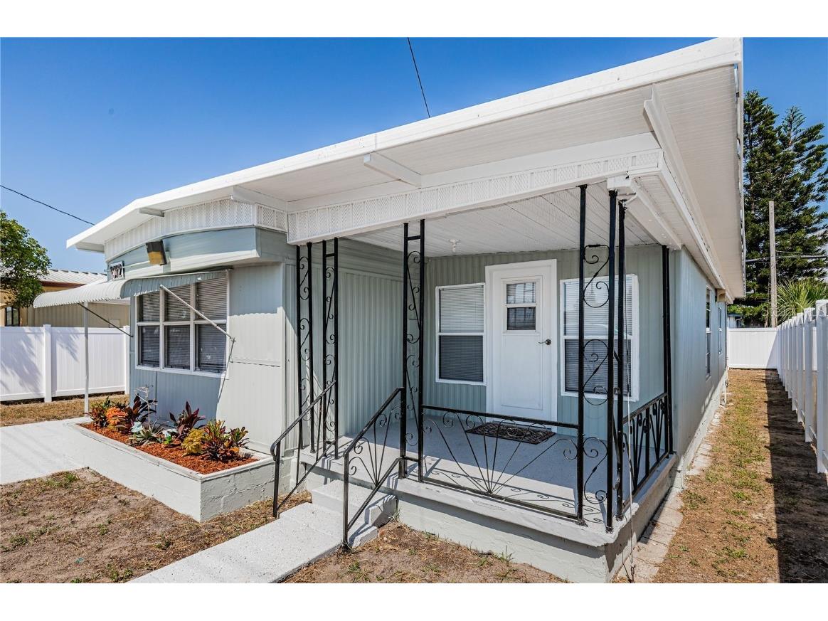 1912 Hess Drive Holiday FL 34691 U8198815 image1