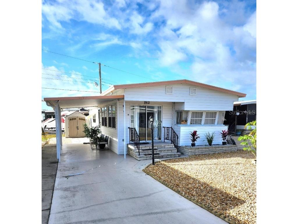 1912 Iowa Avenue Bradenton FL 34207 - SARASOTA BAY A4675852 image1