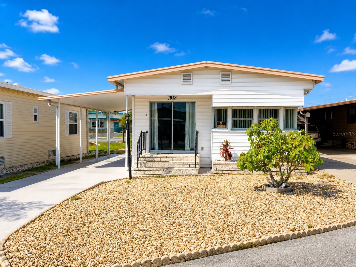 1912 Iowa Avenue Bradenton FL 34207 - SARASOTA BAY A4698894 image1