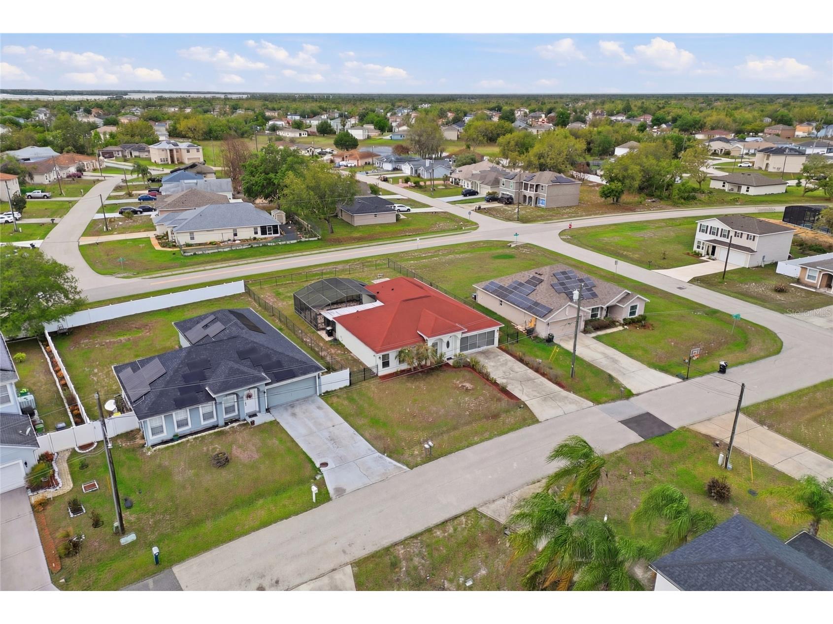 1912 Lakeview Place Kissimmee FL 34759 S5147705 image2