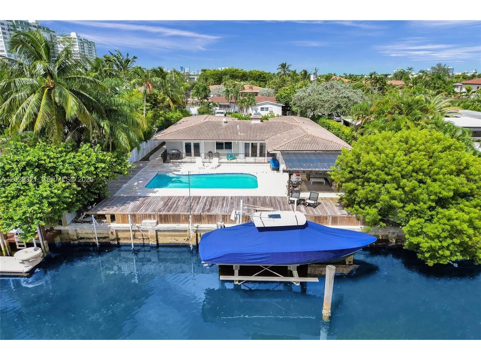 1912 NE 119th Road North Miami FL 33181 TB8522012 image1