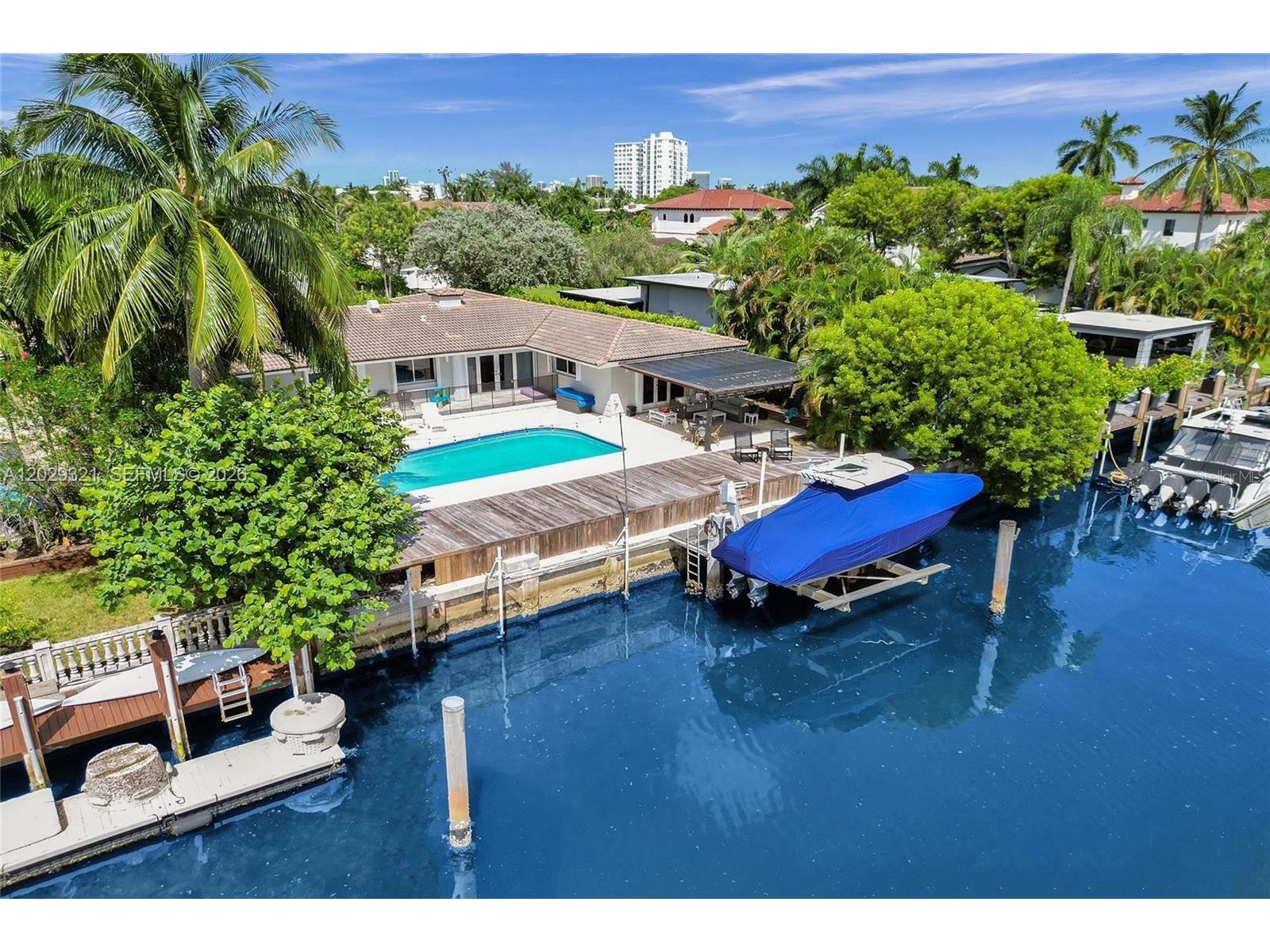 1912 NE 119th Road North Miami FL 33181 TB8522012 image2
