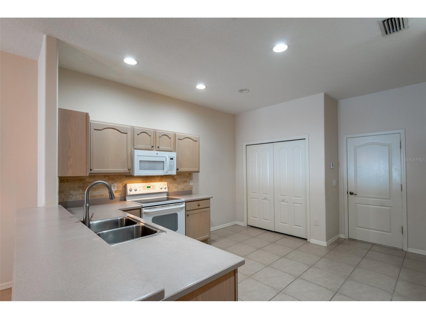 19127 Weymouth Drive Land O Lakes FL 34638 TB8517631 image16