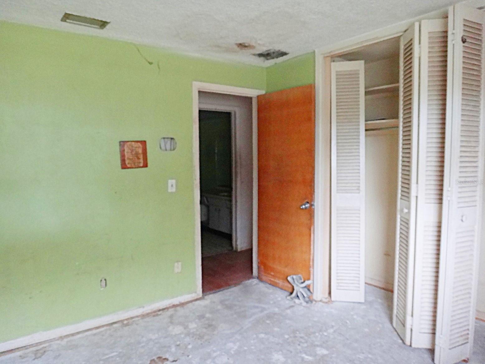 1913 Kings Highway Clearwater FL 33755 TB8516963 image25