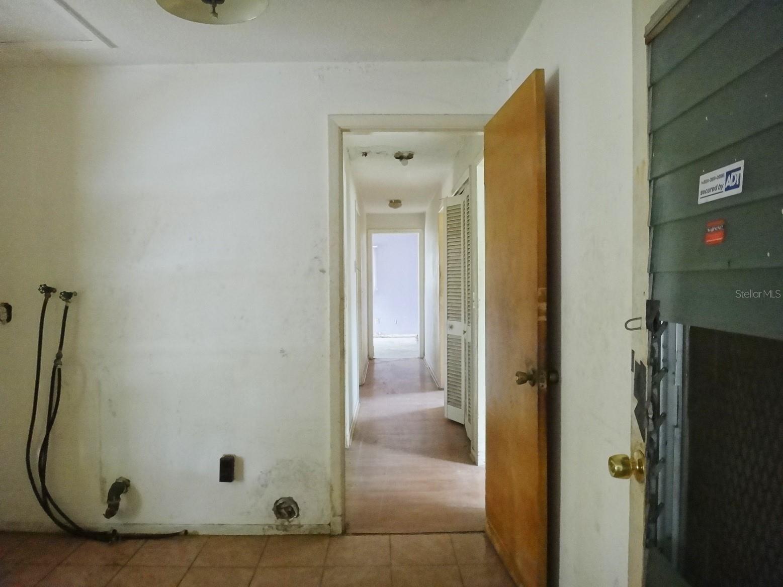 1913 Kings Highway Clearwater FL 33755 TB8516963 image29