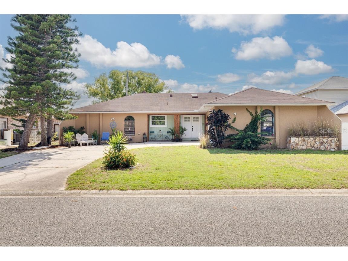 1913 Libby Court Holiday FL 34690 TB8388600 image1